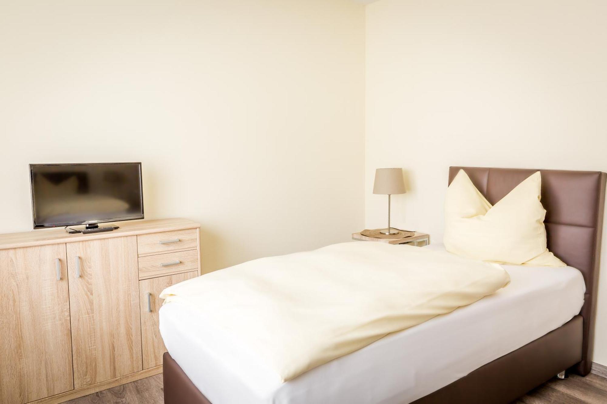 Boardinghaus Modern Living Aparthotel Rottenbach  Rum bild